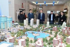 知名企业家与商会代表到访炎黄科技园